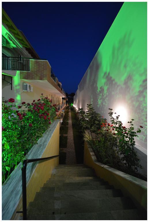 Anna Christina Apartments Metamorfosi (Sithonia) Exterior foto